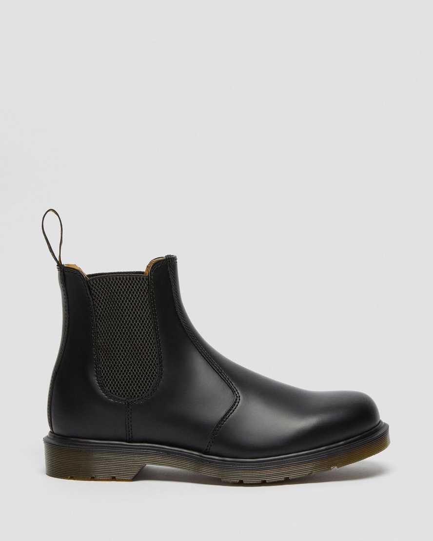 DR MARTENS 2976 Smooth Leather Chelsea Boots